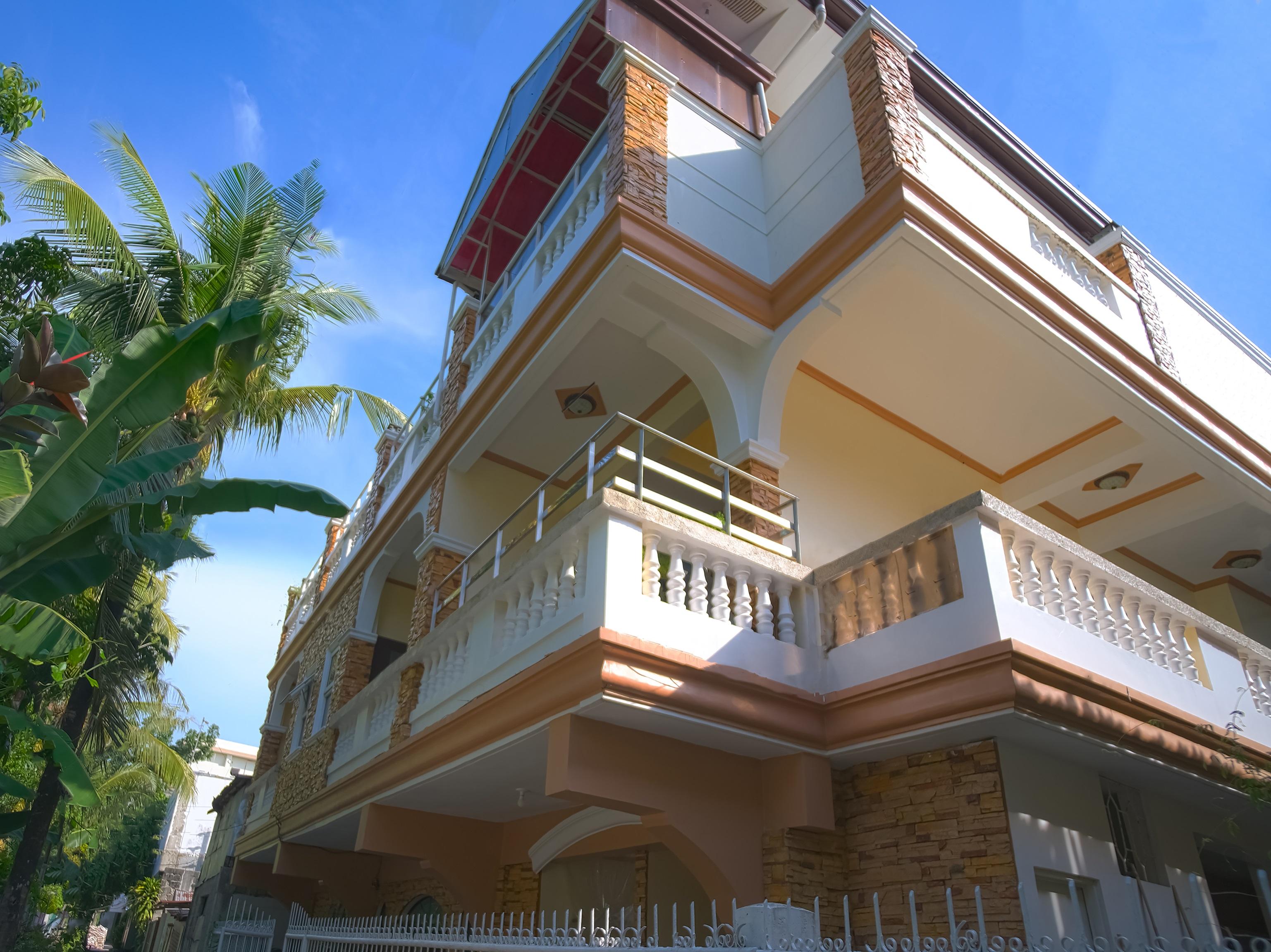Casa D' Estrella Apartelle Balabag  Exterior photo